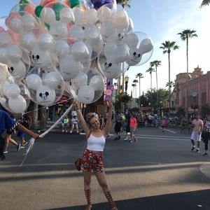 Meet your Posher, Felicia